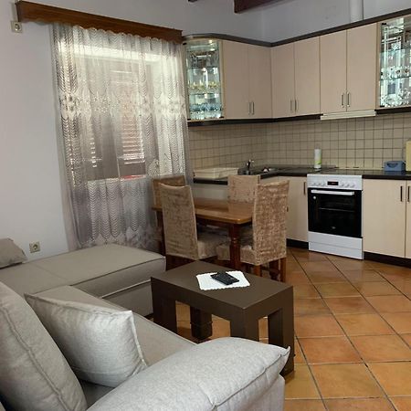 Nomad House-Entire House At Your Disposal,4 Guests Berat Esterno foto