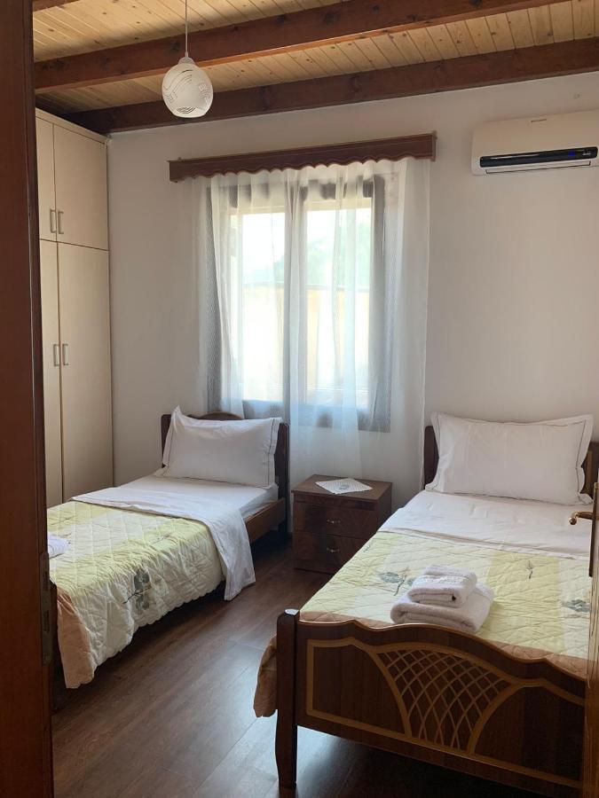 Nomad House-Entire House At Your Disposal,4 Guests Berat Esterno foto