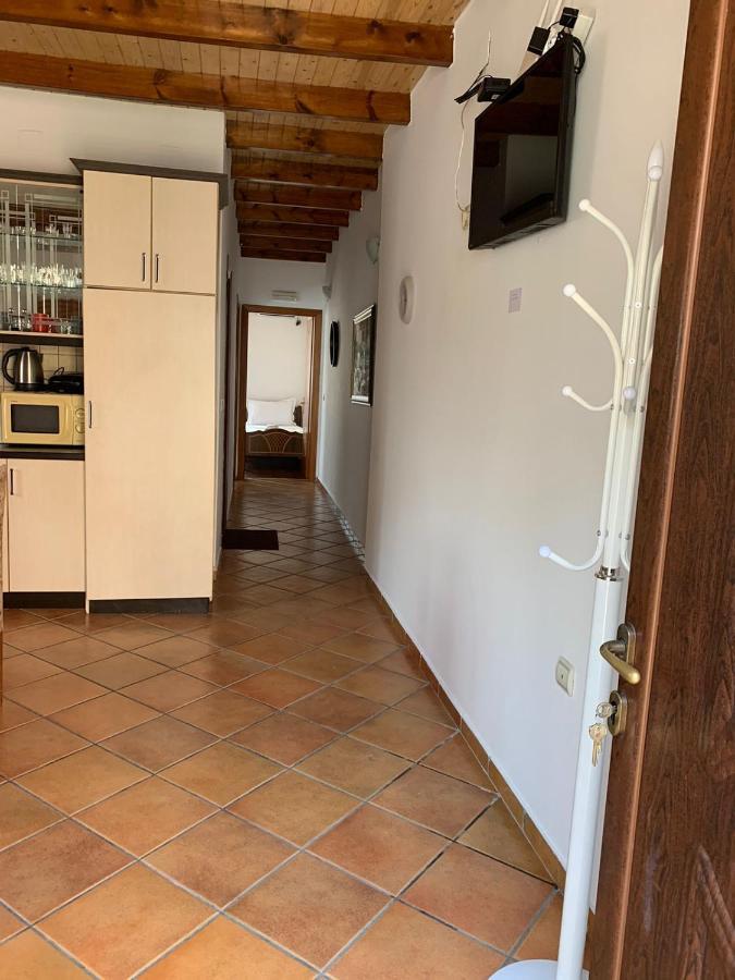 Nomad House-Entire House At Your Disposal,4 Guests Berat Esterno foto