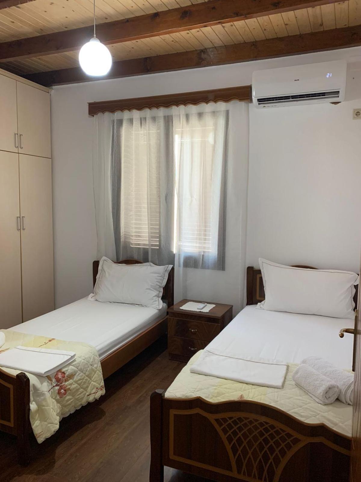 Nomad House-Entire House At Your Disposal,4 Guests Berat Esterno foto