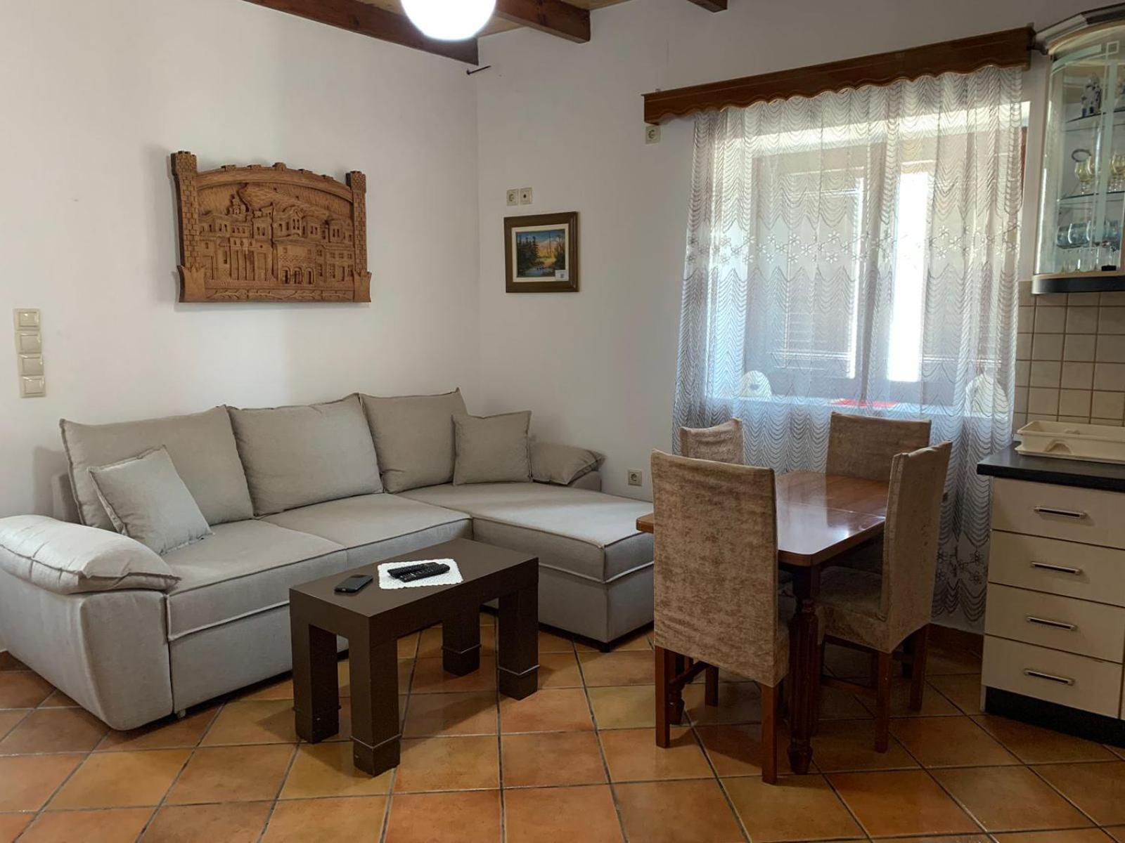 Nomad House-Entire House At Your Disposal,4 Guests Berat Esterno foto